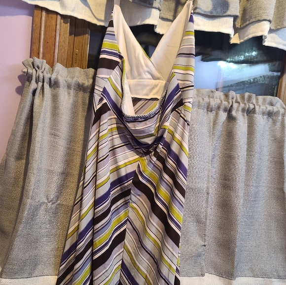 Dress - Picture 5 of 9